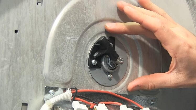 Worn-out rear bearings.