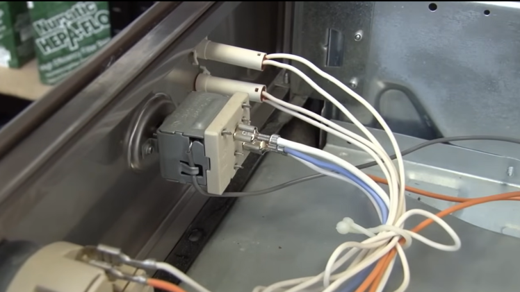 Note the thermostat control wires.