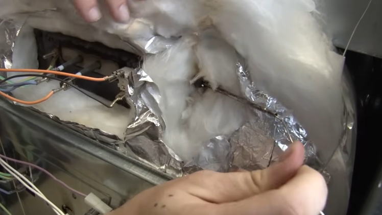 Pull out the capillary tube.